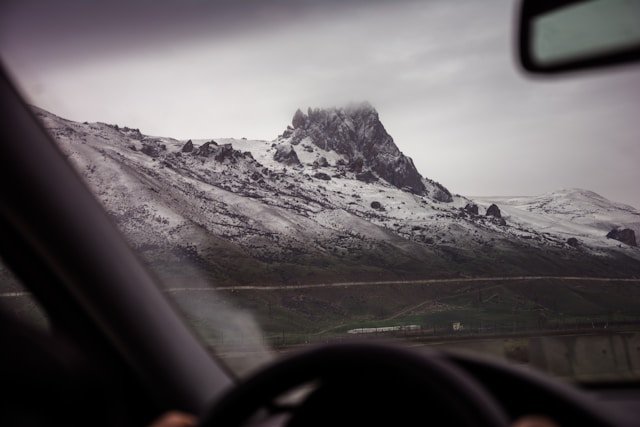 Besh Barmag- azerbaijan-prayanikudu-unsplash