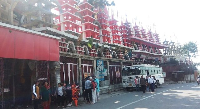 
Sri-Prakasheshwar-Temple-Dehradun-Prayanikudu-