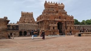 Thanjavur Brihadeeshwara Temple By Prayanikudu