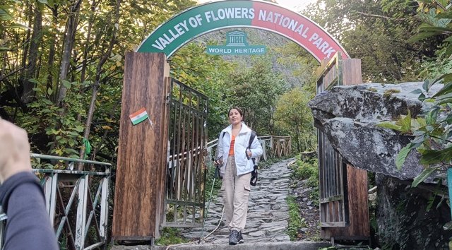 hemkund sahib yatra near to valley of flowers