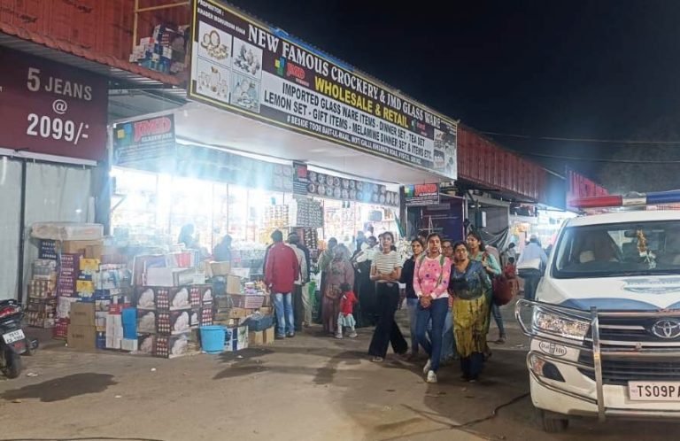 హైదరాబాద్ నుమాయిష్‌ ఫస్ట్ డే ఎలా ఉందో చూడండి | Hyderabad Numaish 2025