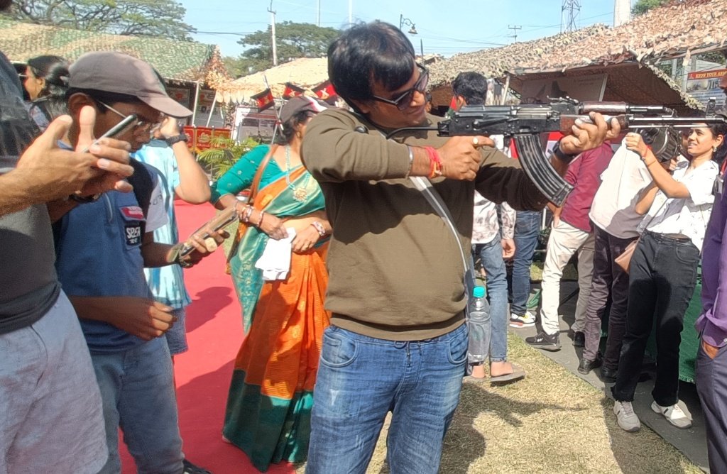 Prayuanikudu At Know Your Army Mela In Golconda (18)