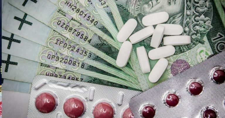 How To Pack Medicines For An International Trip (4)