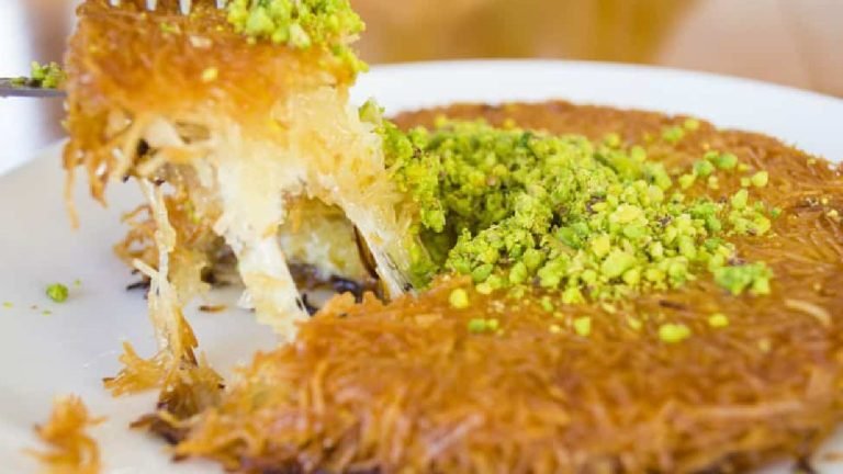 Dubai Desserts : హైదరాబాద్‌లో దుబాయ్ రుచులు.. ఫుడ్ లవర్స్ ను ఆకర్షిస్తున్న బెస్ట్ ప్లేసులివే !