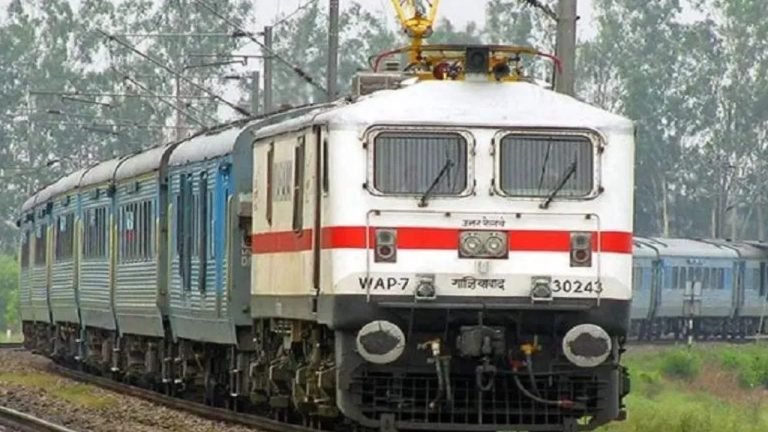 RailOne : ఇక రైలు టికెట్ల కోసం పది యాప్‌లు అక్కర్లేదు… సింగిల్ యాప్‌లో సూపర్ సేవలు.. రైల్ వన్ వచ్చేసింది