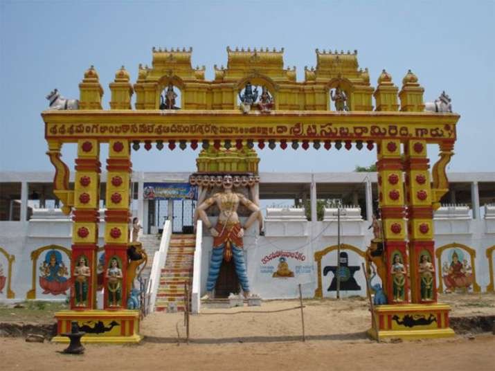 Ravana Temples : రావణాసురుడికి కూడా గుళ్లూ ఉన్నాయా? ఇండియాలోనే ఈ 5 చోట్ల రావణుడిని పూజిస్తున్నారట! 3 Prayanikudu