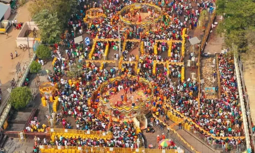 Medaram Jatara : ఈ సారి ఫిబ్రవరిలో కాదు.. జనవరిలోనే మేడారం జాతర.. ముహూర్తం ముందుకు రావడానికి కారణం ఏంటంటే ? 2 Prayanikudu