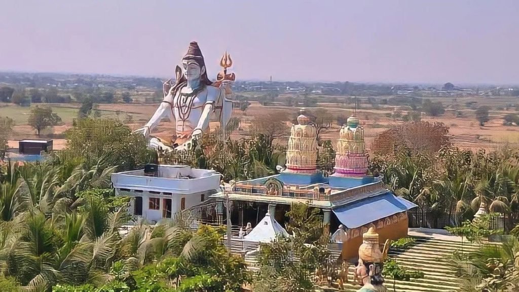 Bhukailash Temple : హైదరాబాద్కు దగ్గర్లో అద్భుతమైన భుకైలాష్ టెంపుల్.. ఒక్క పూటలోనే ఆ శివయ్య దర్శనం 2 Prayanikudu