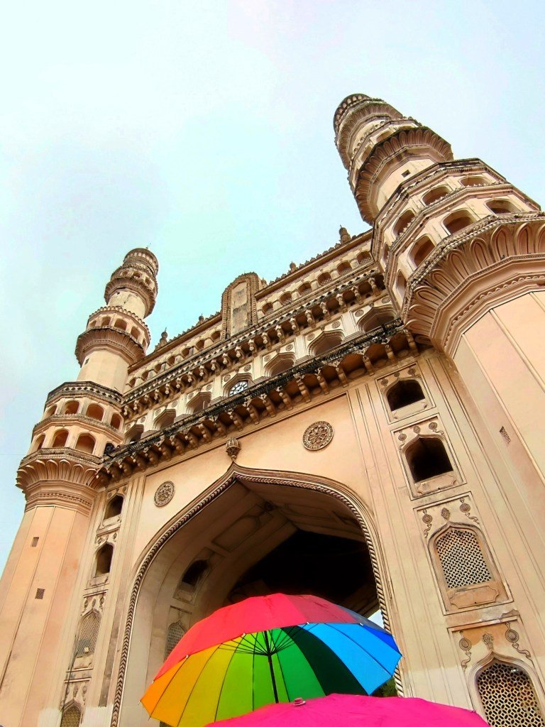 Hyderabad Monsoon Walk : వర్షం మజా ఏంటో తెలుసుకోవాలంటే హైదరాబాద్లోని ఈ 6 ప్రదేశాలకు వెళ్లి చూడండి 3 Charminar during monsoon