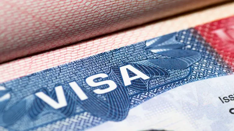 Visa Sale : నమ్మశక్యం కాని ఆఫర్.. భారతదేశంలోనే తొలిసారిగా రూపాయికే వీసా.. ఏకంగా 15కు పైగా దేశాలు తిరగొచ్చు