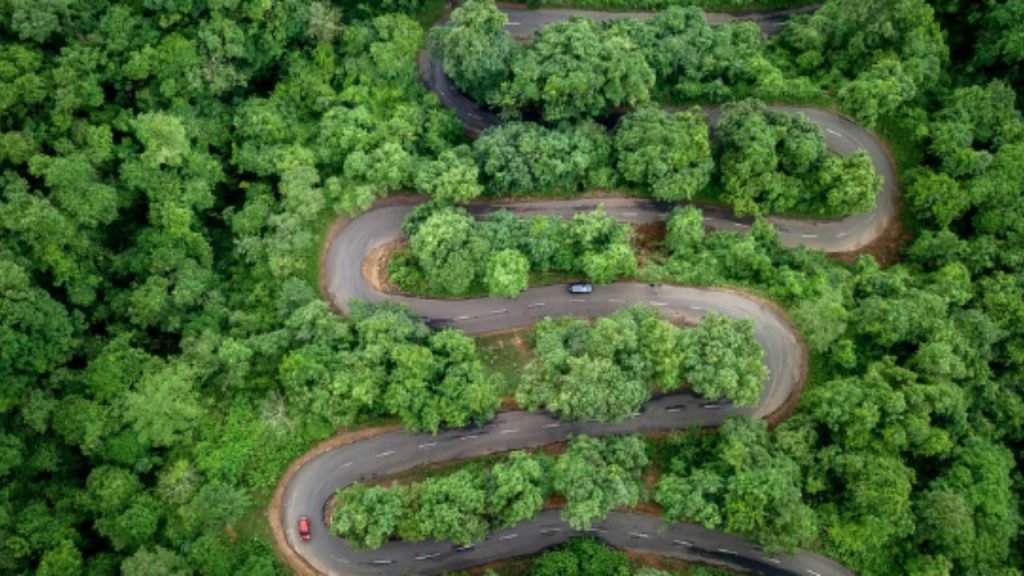 Tourist Places in AP: ఈ వర్షాకాలంలో కచ్చితంగా చూడాల్సిన ఏపీలోని బెస్ట్ టూరిస్ట్ ప్లేసెస్ ఇవే 4 Prayanikudu