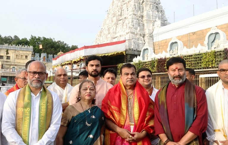 Union Minister of Road and Transport Offers Prayers at Tirumala