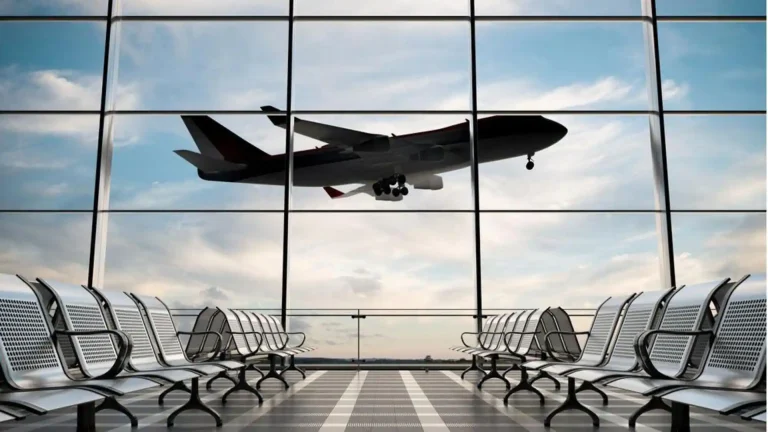 Travel Tips 24 : ఫైట్ లేటయినా, క్యాన్సిల్ అయినా ఎలా ఎదుర్కోవాలి? ఫ్లైట్ జర్నీలో ఈ జాగ్రత్తలు తప్పనిసరి