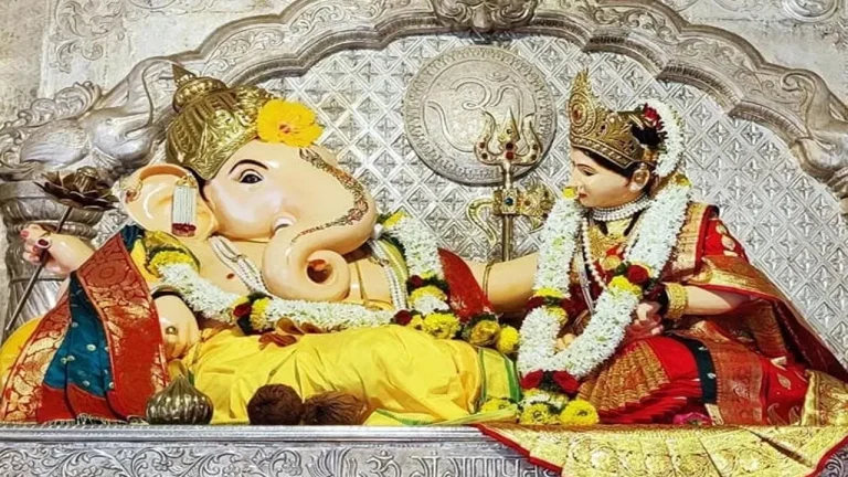 Ganesh Chaturthi : వినాయక చవితికి ఈ ఆలయాలు దర్శించుకుంటే మీ కోరికలు నెరవేరుతాయి
