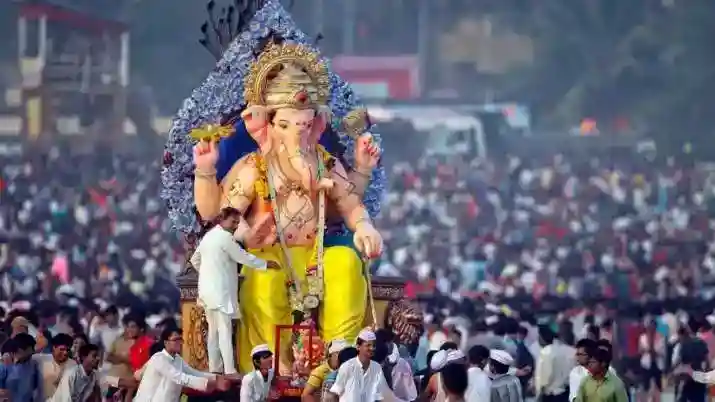Vinayaka Chavithi : ఈ గణపతి గుడిలో వింత ఆచారం.. దీని వెనుక ఉన్న కథ వింటే ఆశ్చర్యపోతారు ? 2 Prayanikudu