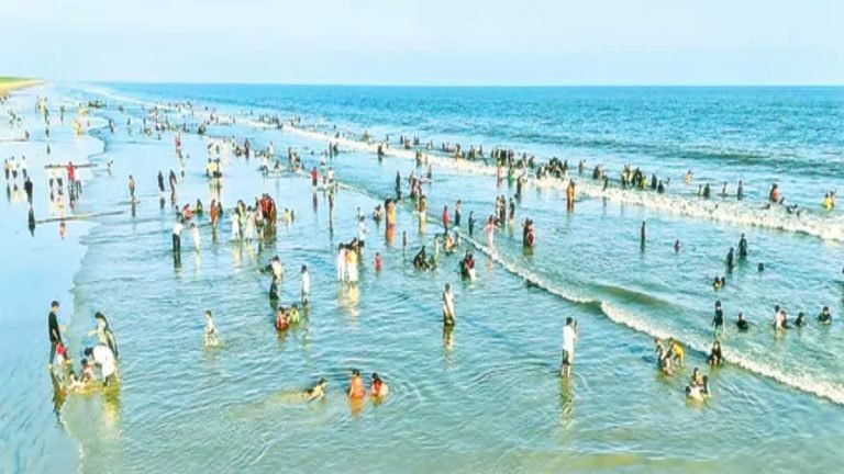 September Tour : ఇంట్లో కూర్చుని బోర్‌ కొడుతోందా? అయితే ఈ బీచ్‌లకు వెళ్లి ఎంజాయ్ చేయండి!