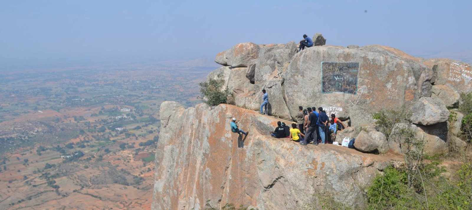 Best Tourist Spot : ఆంధ్ర ఊటీకి క్యూ కడుతున్న పర్యాటకులు.. రాయలసీమలో ఎత్తైన ప్రాంతం.. విశేషాలేంటో తెలుసా ? 1 Prayanikudu