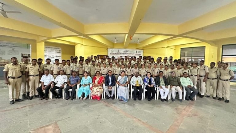 Telangana Tourism Police : తెలంగాణలో అమల్లోకి కొత్త టూరిజం పోలీస్ విభాగం.. పర్యాటక ప్రాంతాల్లో భద్రత మరింత పటిష్టం