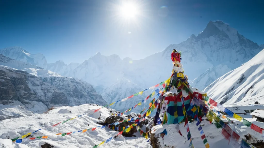Nepal Travel Guide: నేపాల్కు వెళ్లే ముందు తప్పకుండా ఈ విషయాలు తెలుసుకోవాల్సిందే.. లేకపోతే ఇబ్బంది పడతారు 2 Prayanikudu