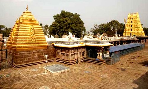 Endala Mallikarjuna Swamy : దేశంలోనే అతిపెద్ద శివలింగం.. రావణ సంహారం తర్వాత శ్రీరాముడు దర్శించిన క్షేత్రం.. ఎక్కడంటే 2 Prayanikudu