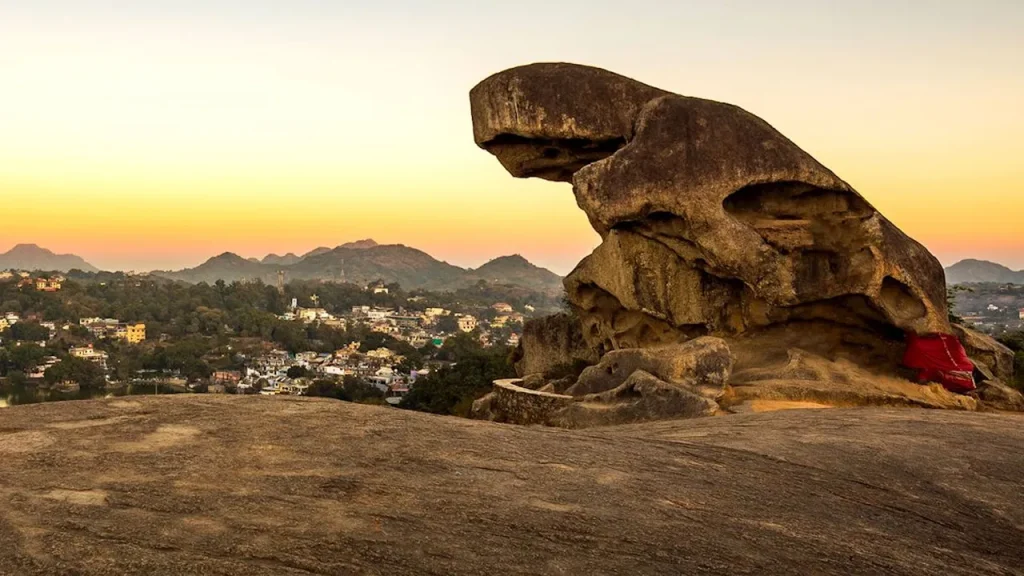 Tourist Destinations : ఎడారి రాష్ట్రంలో స్వర్గం.. చలికాలంలో రాజస్థాన్లో తప్పక చూడాల్సిన 5 అద్భుతమైన ప్రదేశాలు 2 Prayanikudu