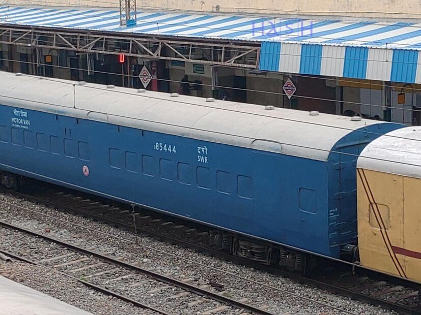 NMG Trains : 45 ఏళ్ల నుంచి నడుస్తుంది.. ఈ రైలు కిటీకీలు ఉండవు.. తలుపులు కూడా మూసే ఉంటాయి.. ఎందుకో తెలుసా ? 2 Prayanikudu