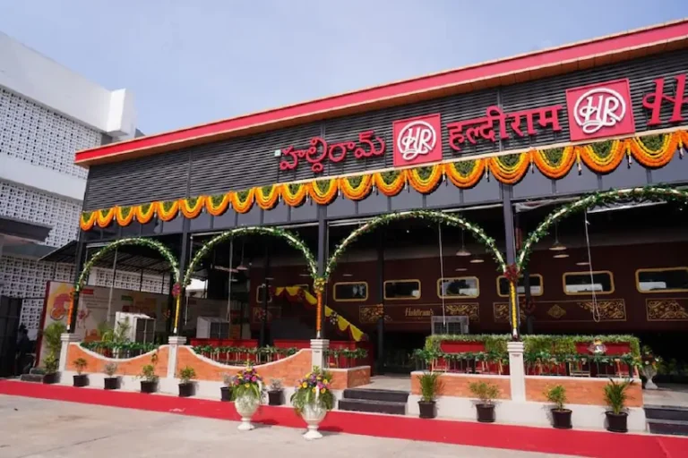 Rail Coach Restaurant : ఫుడ్ లవర్స్‎కు బెస్ట్ ఆప్షన్..రైలు బోగీ రెస్టారెంట్..అదుర్స్ అనిపించే యాంబియెన్స్