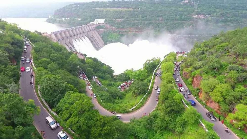 Srisailam Tour Package : శ్రీశైలంలో తప్పక చూడవలసిన ప్రదేశాలు. రూ.120తోనే వీటన్నింటినీ చూసేయండి 2 Prayanikudu