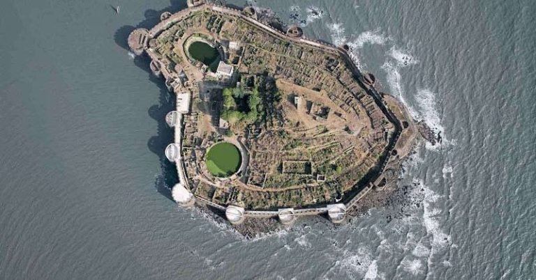 Janjira Fort : భారతదేశంలో అజేయమైన కోట.. 13 సార్లు శివాజీ ప్రయత్నించినా జయించలేక పోయాడు.. ఎక్కడో తెలుసా ?