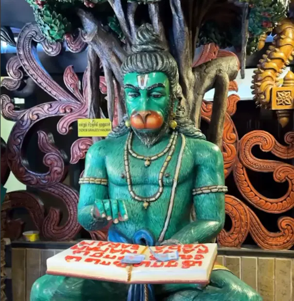 Hanuman Temple : గోపురంపై 17 అడుగుల పొడవైన తోకతో కూర్చున్న హనుమంతుడు..ఆలయం ఎక్కడుందంటే ?