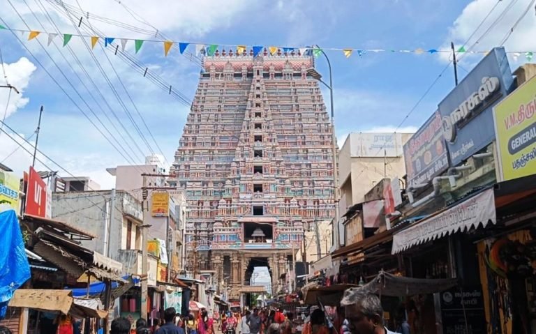 Srirangam Temple Guide In Telugu By Prayanikudu
