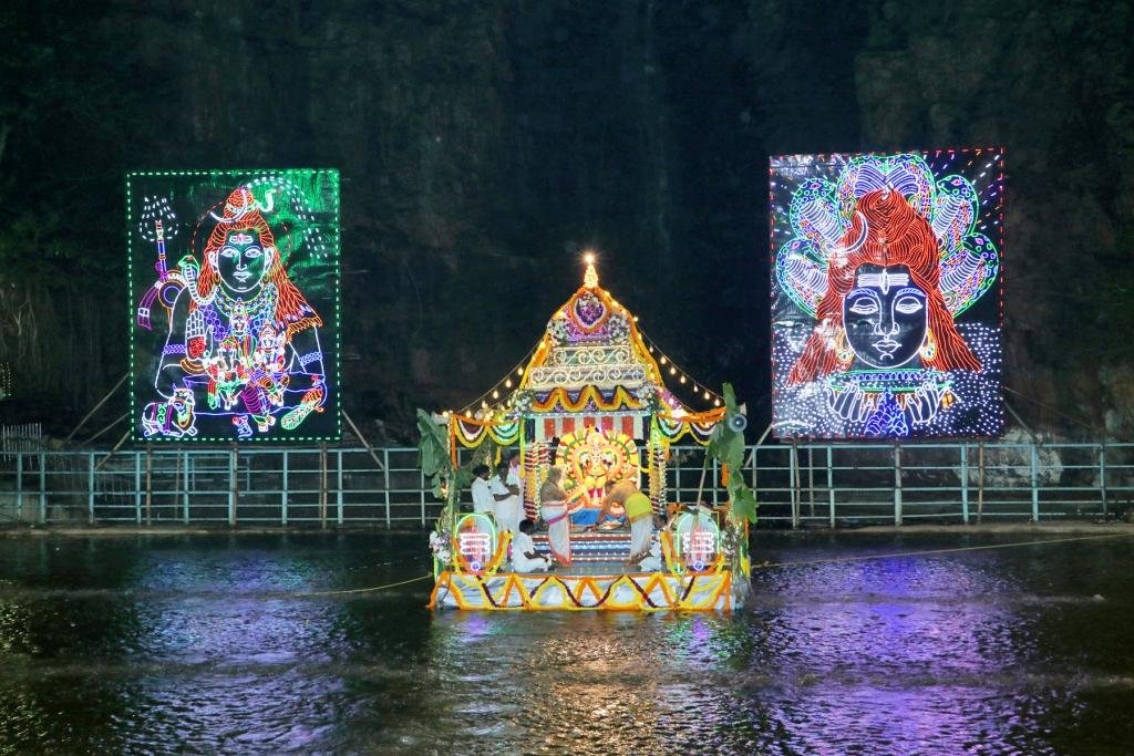 తెప్పోత్సవం అంటే ఏంటి? తిరుమలలో ఎప్పుడు జరుగుతుంది? | TTD Teppotsavam Guide 4 what-is-teppotsavam-teppa-darshan.jpg