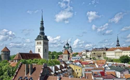 Tallinn, Estonia : ఈ స్టోనియాలో టాలిన్ అనే ఈ ప్లేస్ ప్రశాంతమైన, విలాసవంతమైన వింటర్ ట్రిప్‌కు బెస్ట్ ఛాయిస్ అవుతుంది.